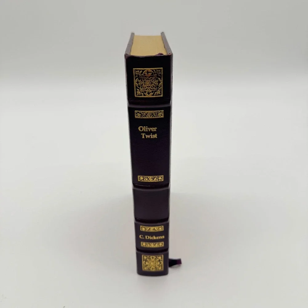 Oliver Twist Charles Dickens Thomas Nelson Collectors Library Classics Hardcover